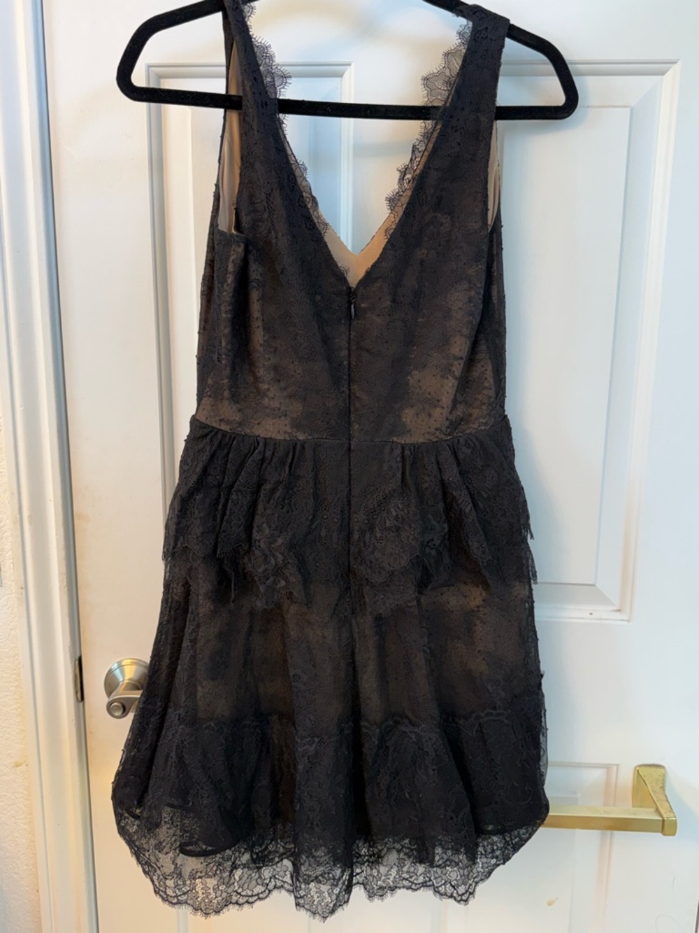 BCBGMaxAzria Black Lace V-Neck Tiered Cocktail Dress